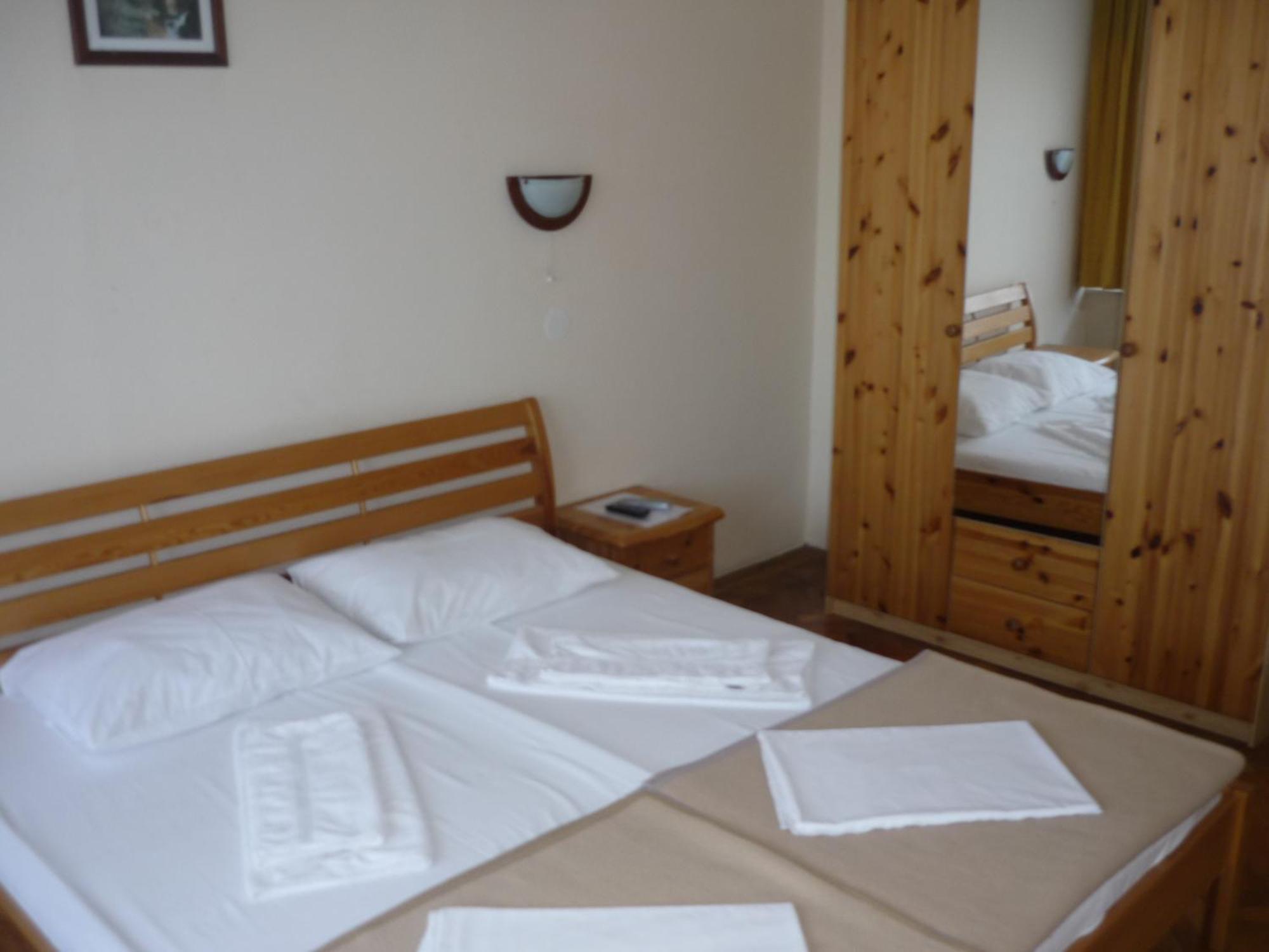 Rooms Bijela Ruza Велика-Горица Экстерьер фото